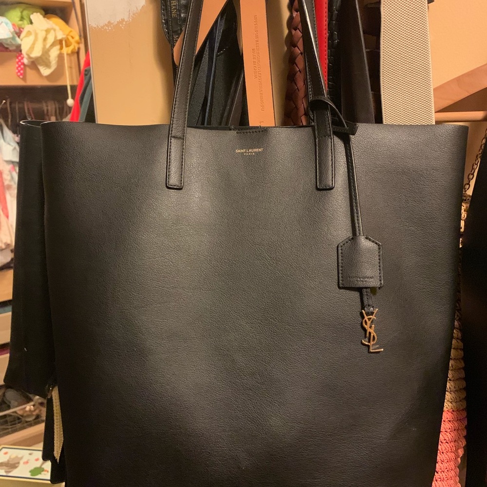 Saint Laurent Black leather shopping Tote